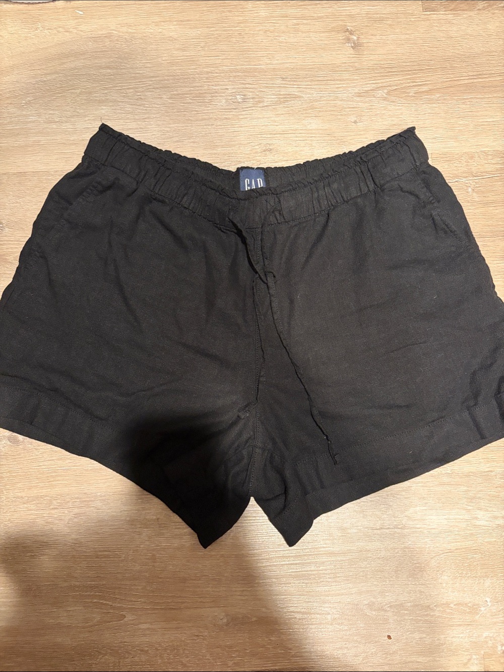 GAP Black Elastic-Waist Athletic Shorts